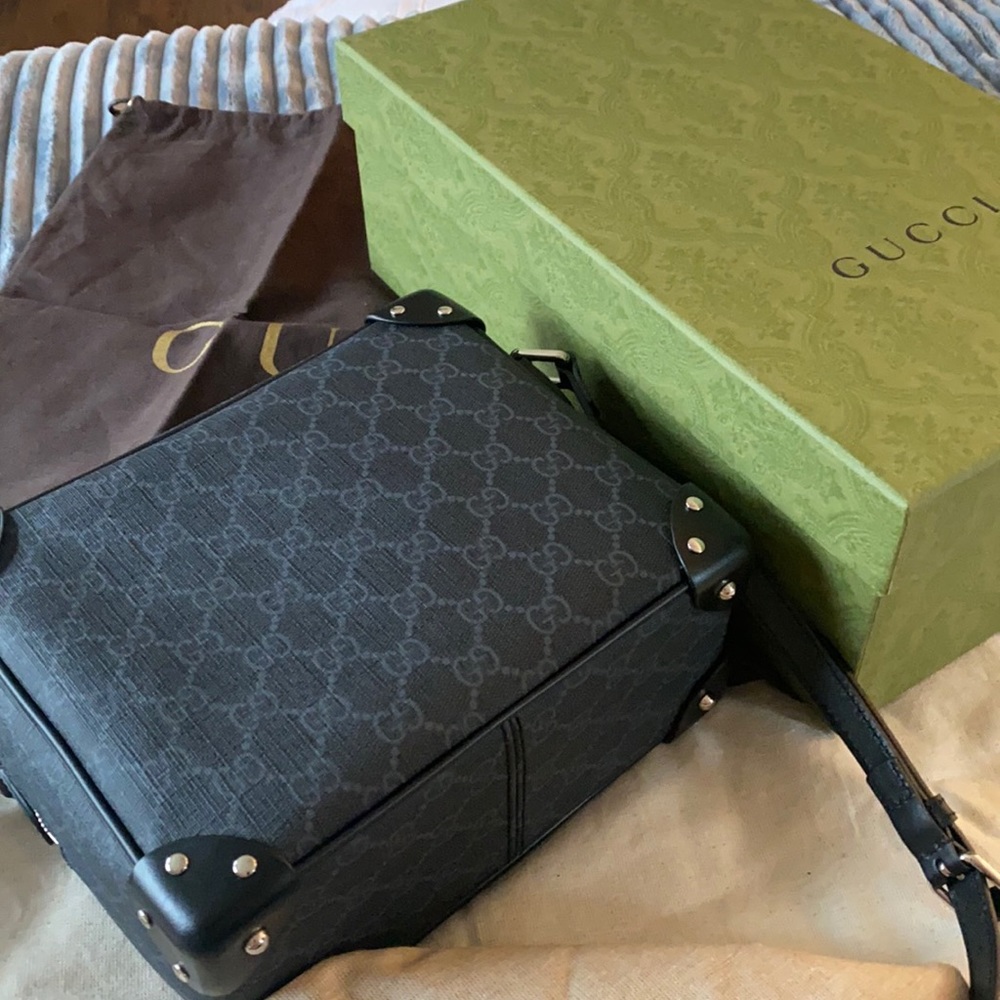 Authentic Gucci purse